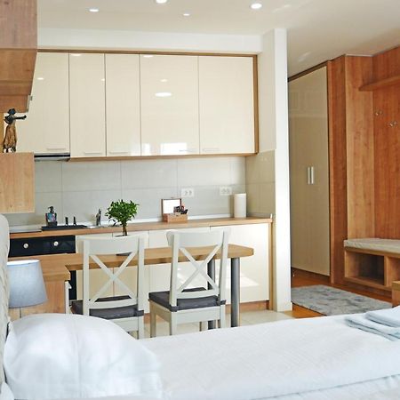 A Blok A8 Apartment Bezanija Exterior photo