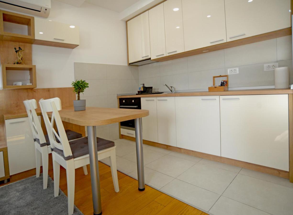 A Blok A8 Apartment Bezanija Exterior photo